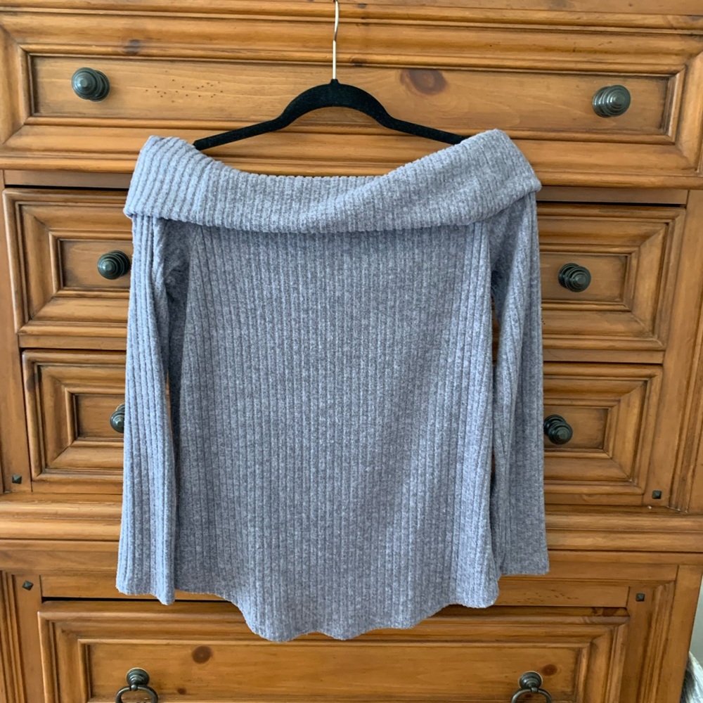 sweater lightweight off shoulder medium